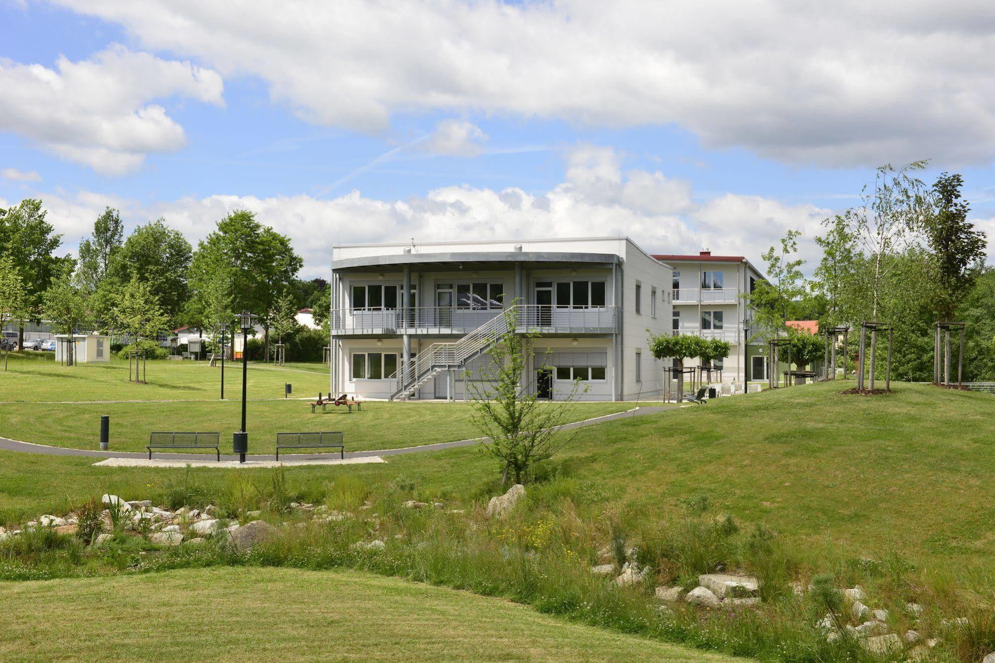 Aribo Hotel Erbendorf Exterior photo