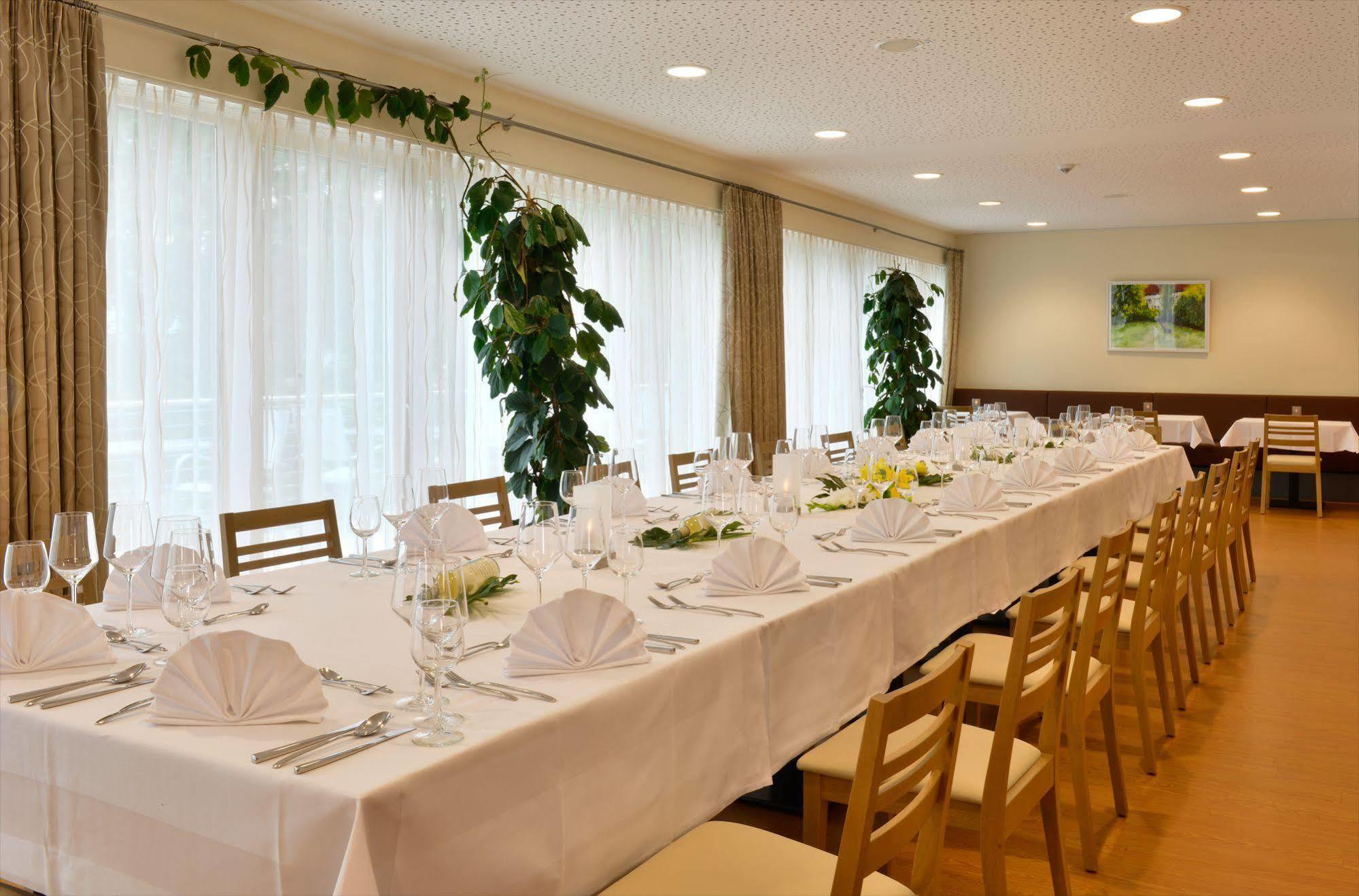 Aribo Hotel Erbendorf Exterior photo