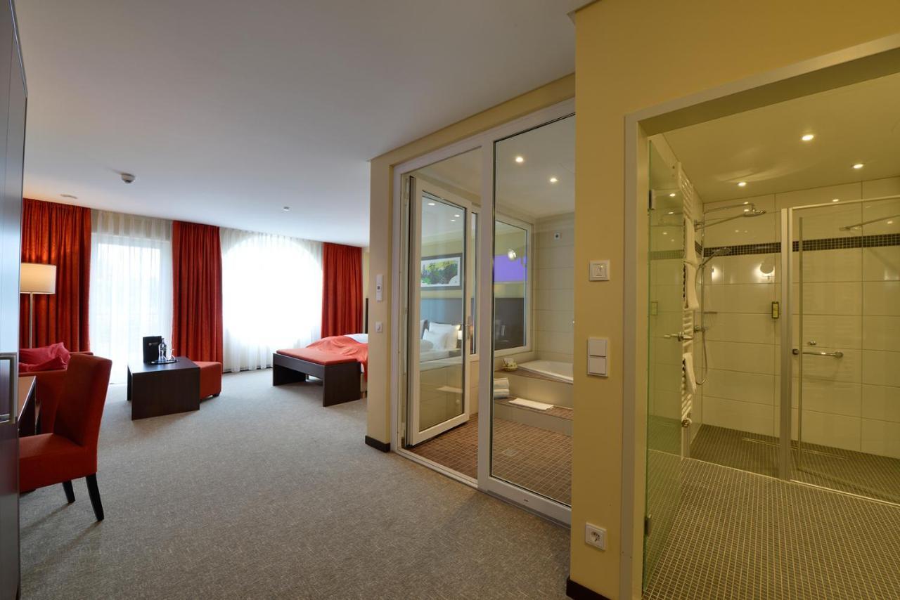 Aribo Hotel Erbendorf Exterior photo